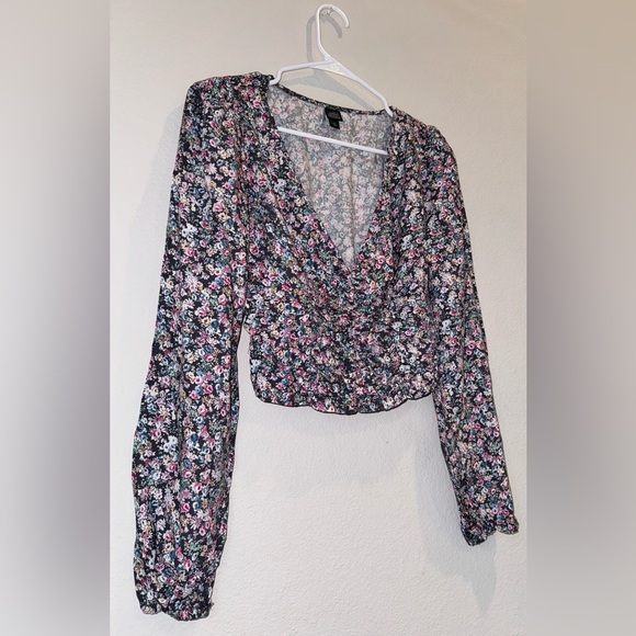 Wild Fable Floral V-Neck Long Sleeve Cropped Blouse XS Spring🌺 - Picture 3 of 5